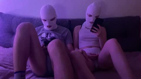 Yan and Adela online show from December 4, 4:16 pm