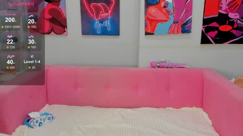 Snapshot of lilybrilly chatting on May 22, 4:19 am Lily online show from May 22, 4:19 am