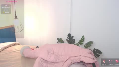 Snapshot of lilycute__ chatting on September 15, 7:47 pm CALL ME L I L Y online show from September 15, 7:47 pm