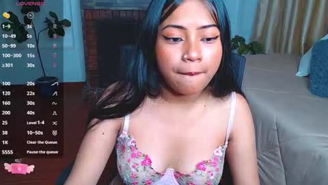 Snapshot of lilycute__ chatting on September 19, 7:47 pm CALL ME L I L Y online show from September 19, 7:47 pm