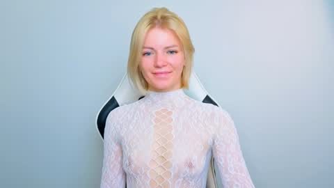 lilydavisss online show from June 1, 2:13 am