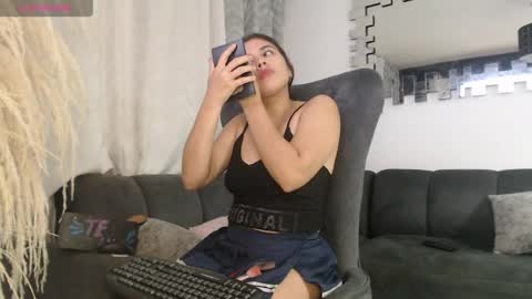 lily online show from July 11, 5:54 am