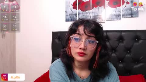 lilyfox23 online show from October 4, 12:58 pm