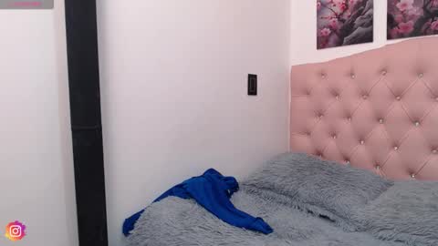 lilyfox23 online show from January 12, 12:43 pm