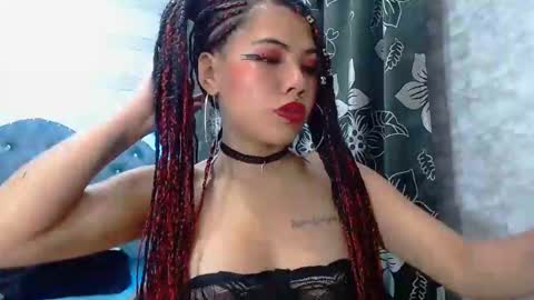 lilyjamesx online show from February 13, 3:07 am