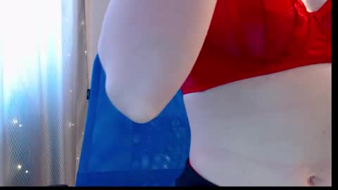 Snapshot of lilymellow chatting on January 31, 7:18 am Lily online show from January 31, 7:18 am