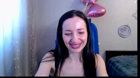 Snapshot of lilymellow chatting on February 8, 9:13 am Lily online show from February 8, 9:13 am