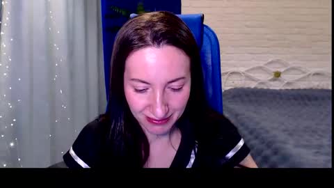 Lily online show from February 7, 8:07 am