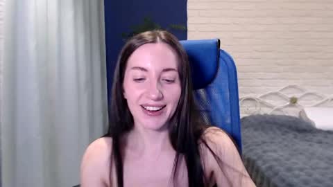 Lily online show from April 16, 8:37 am