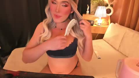IM YOUR TRUE GODESS Lilymonstercock online show from June 25, 5:12 am