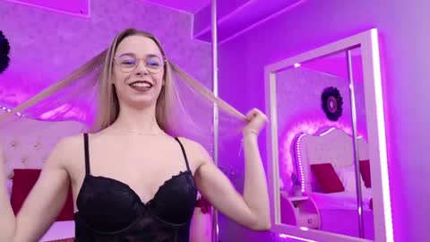      online show from April 29, 3:21 am