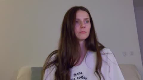 Lily online show from September 29, 5:40 pm