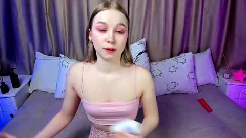 Lilian online show from March 12, 3:35 am