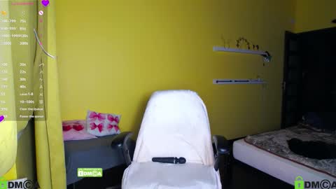 Snapshot of lilysweet13 chatting on December 21, 8:16 pm Lily online show from December 21, 8:16 pm