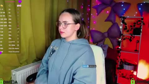 Lily online show from April 23, 4:09 pm