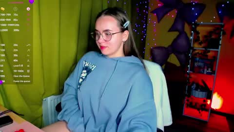 Lily online show from May 1, 8:24 pm