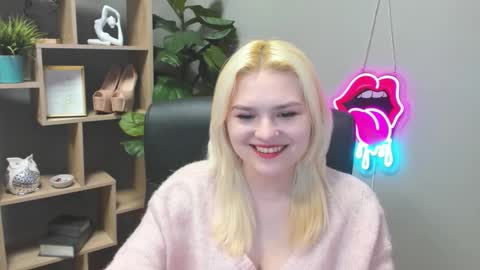Lily online show from March 26, 7:47 am