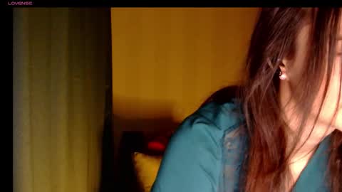 LilyXSky online show from November 7, 2:39 pm