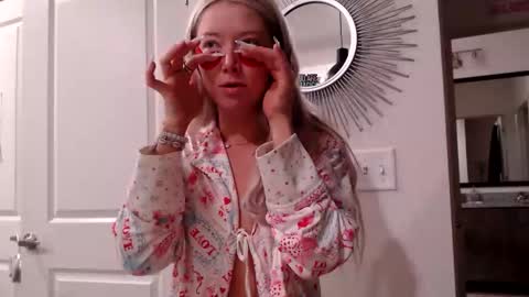 Lily Monroe online show from January 8, 12:07 pm