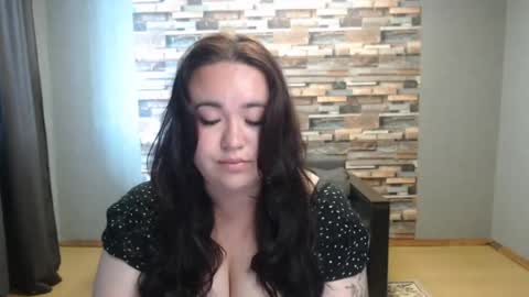 Snapshot of limalagris chatting on June 13, 7:39 am busty princess online show from June 13, 7:39 am