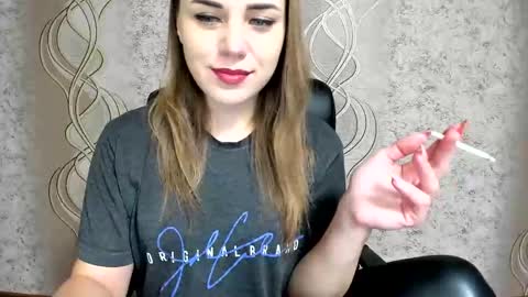 Snapshot of limebabykristi123 chatting on November 25, 11:10 am online show from November 25, 11:10 am