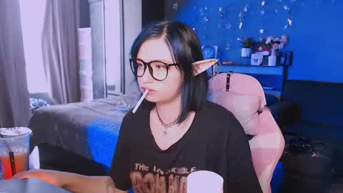 Snapshot of lina2d_tyan chatting on September 24, 3:32 am Lina2D tyan online show from September 24, 3:32 am