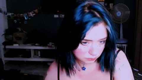 Snapshot of lina2d_tyan chatting on October 6, 3:15 am Lina2D tyan online show from October 6, 3:15 am