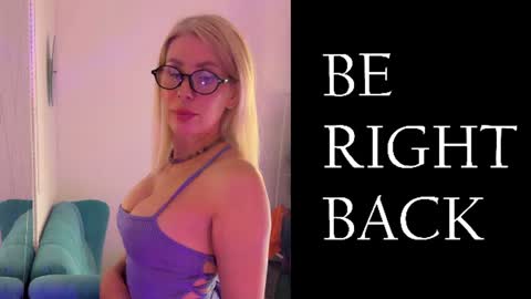 lina_bennet online show from June 22, 3:25 am