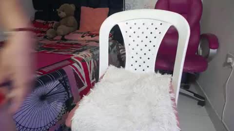 lina_clark_ online show from September 23, 3:59 pm