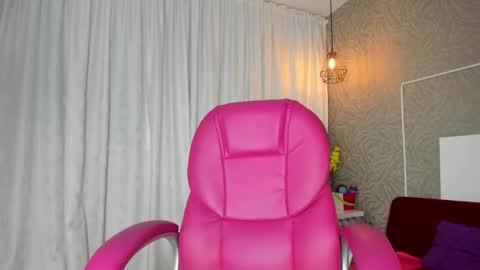 lina_clark_ online show from March 26, 6:46 pm