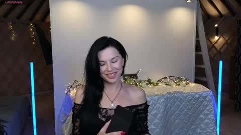 Snapshot of lina_flore chatting on May 27, 9:23 pm lina_flore online show from May 27, 9:23 pm
