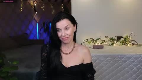 Snapshot of lina_flore chatting on June 14, 9:17 pm lina_flore online show from June 14, 9:17 pm