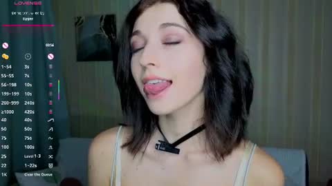 Snapshot of lina_leum chatting on July 4, 2:12 pm Lina online show from July 4, 2:12 pm