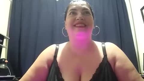 Snapshot of lina_maria99 chatting on November 10, 8:46 am Lina Mara99 online show from November 10, 8:46 am