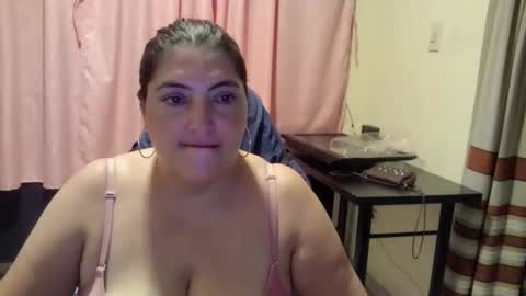 Snapshot of lina_maria99 chatting on February 4, 1:44 am Lina Mara99 online show from February 4, 1:44 am