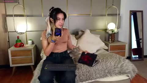 Lina online show from April 29, 6:58 pm