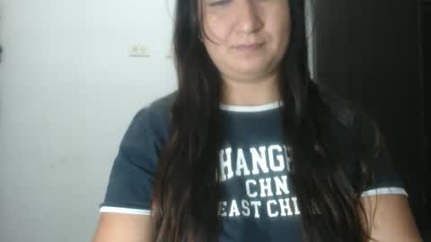 iiisabella online show from April 7, 2:06 pm