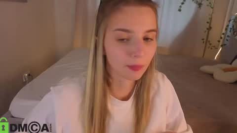 LINA online show from July 22, 1:08 am