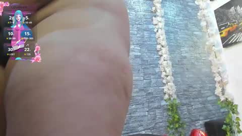 LINA SANCHEZ online show from February 20, 8:09 pm