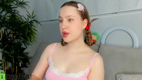 Lina online show from June 19, 1:21 am