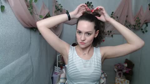 Snapshot of lina_star_s chatting on December 24, 9:50 am Lina online show from December 24, 9:50 am