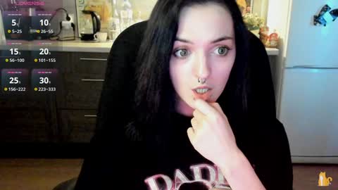 Lina 3  1715622743 online show from January 9, 11:36 am