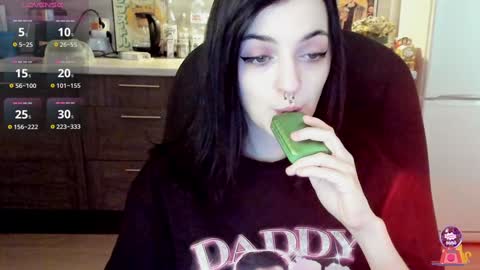 Lina 3  1715622743 online show from February 4, 7:51 am