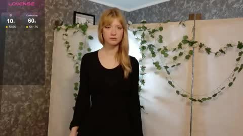 Lina online show from May 13, 8:27 pm