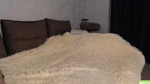 linaandliam online show from October 9, 4:27 pm