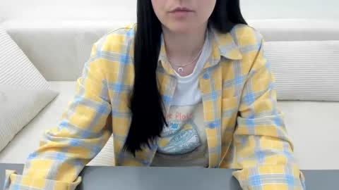 linabay2 online show from May 16, 6:21 am