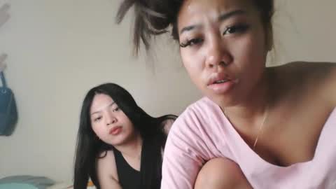 Snapshot of linadebie chatting on December 4, 2:32 am LinaDebie online show from December 4, 2:32 am