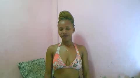 linah1123 online show from April 23, 12:23 am