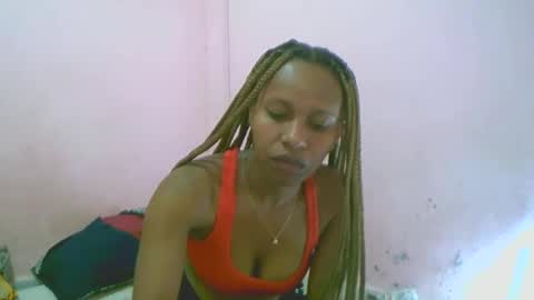 linah1123 online show from April 25, 3:20 pm