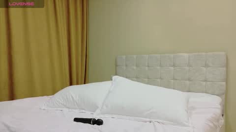 Anna online show from November 19, 2:33 am